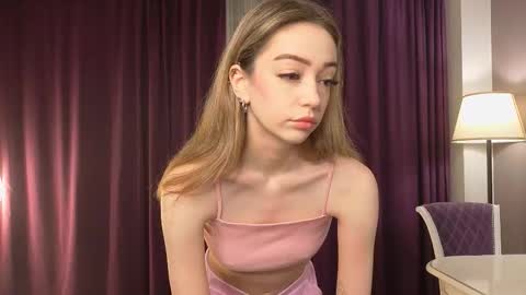 Anasteisha online show from December 19, 2025, 3:13 am