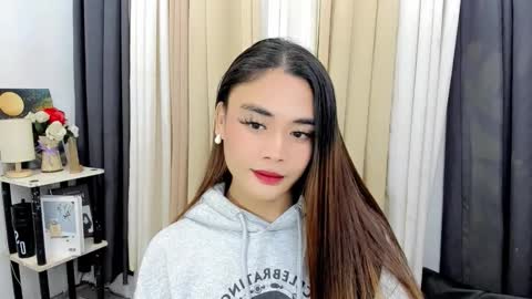 Snapshot of nhicolehollywood chatting on February 9, 2026, 12:42 pm hottie nicole online show from February 9, 2026, 12:42 pm