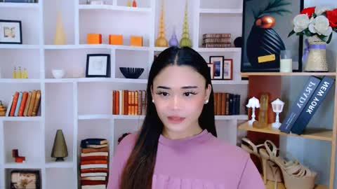 Snapshot of nhicolehollywood chatting on May 8, 2026, 1:22 am hottie nicole online show from May 8, 2026, 1:22 am