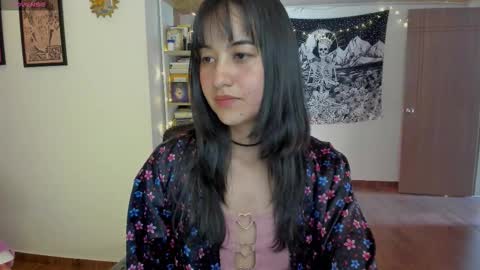 Snapshot of nia_blaze chatting on September 24, 2025, 7:06 pm Nia online show from September 24, 2025, 7:06 pm