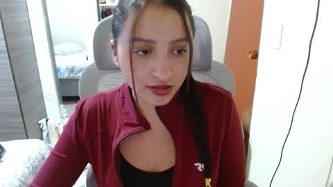Dani online show from January 7, 2026, 9:50 pm