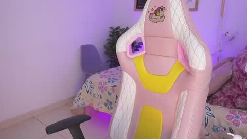 samanta online show from March 7, 2025, 3:49 pm