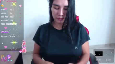 Mia online show from April 20, 2026, 9:27 pm