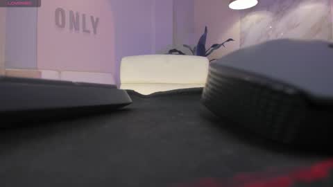 SQUIRTER DOLL    online show from December 14, 2025, 6:12 pm