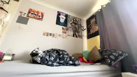 niarosemaryy online show from April 11, 2026, 11:03 am