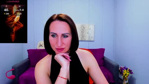 Snapshot of niasmithh chatting on December 4, 2024, 1:09 pm niasmithh online show from December 4, 2024, 1:09 pm