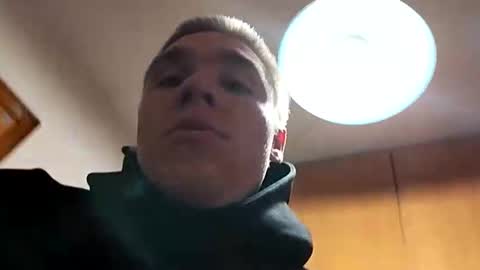 Snapshot of niavlys1709 chatting on January 17, 2025, 6:57 am Vaerhys online show from January 17, 2025, 6:57 am