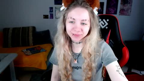 Snapshot of nica_kawaii chatting on May 1, 2026, 7:24 am nica_kawaii online show from May 1, 2026, 7:24 am