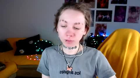 Snapshot of nica_kawaii chatting on May 11, 2026, 5:24 am nica_kawaii online show from May 11, 2026, 5:24 am
