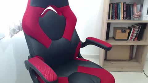 sara online show from November 25, 2025, 2:50 pm