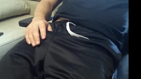 niceeggs0815 online show from September 16, 2025, 8:59 am