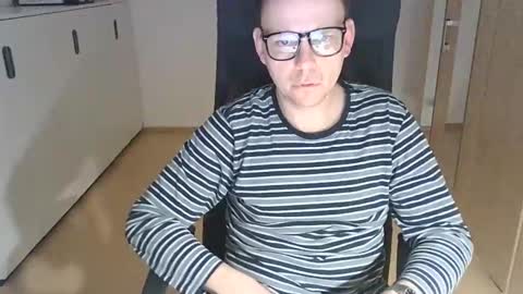 Snapshot of niceguyflo chatting on March 9, 2025, 2:50 am NiceGuyFlo online show from March 9, 2025, 2:50 am