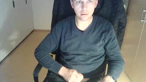 Snapshot of niceguyflo chatting on November 3, 2025, 12:35 am NiceGuyFlo online show from November 3, 2025, 12:35 am