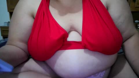 Snapshot of nicholle chatting on July 14, 2026, 2:05 am Nicholle online show from July 14, 2026, 2:05 am