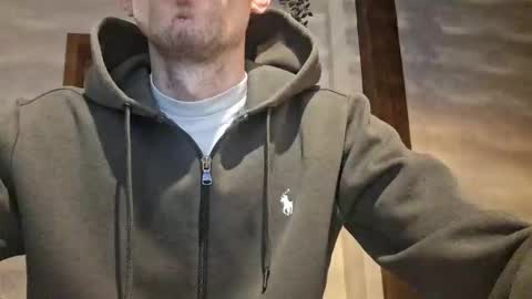 Snapshot of nick194207 chatting on December 17, 2025, 8:26 pm nick194207 online show from December 17, 2025, 8:26 pm