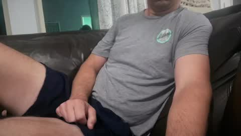 Snapshot of nick705068 chatting on August 1, 2026, 10:47 am nick705068 online show from August 1, 2026, 10:47 am