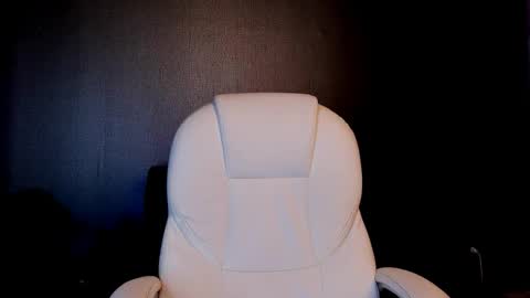 Snapshot of nick_fenix chatting on October 15, 2025, 3:50 am nick fenix online show from October 15, 2025, 3:50 am