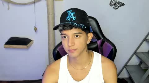 Snapshot of nick_greey chatting on June 8, 2026, 9:48 pm Frank online show from June 8, 2026, 9:48 pm