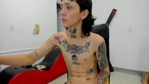 Snapshot of nick_straightboy chatting on April 17, 2026, 1:08 am Nick online show from April 17, 2026, 1:08 am