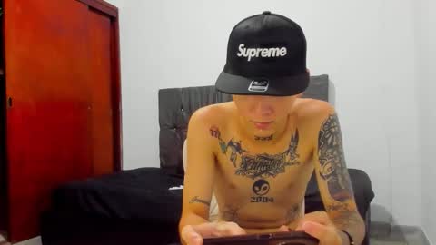 Snapshot of nick_straightboy chatting on May 12, 2026, 12:41 am Nick online show from May 12, 2026, 12:41 am