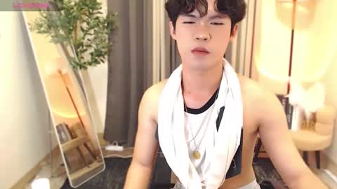 Nick online show from April 26, 2026, 2:26 pm