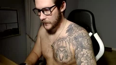 Cakedcouple  OF - Yourtattedcutie  qurlynfit online show from December 13, 2024, 10:45 pm