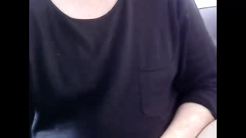 nickincali online show from December 29, 2024, 6:49 pm