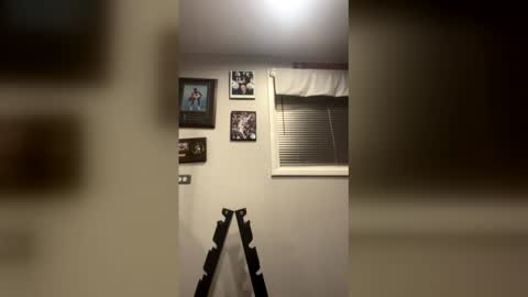 Snapshot of nickinthedome2 chatting on February 5, 2026, 7:46 am nickinthedome2 online show from February 5, 2026, 7:46 am