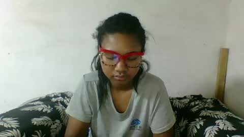 Snapshot of nickiqqyuu chatting on July 23, 2026, 7:50 am nickiqqyuu online show from July 23, 2026, 7:50 am