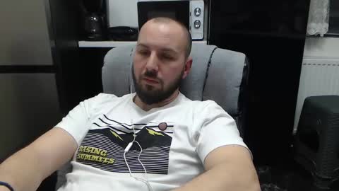 Snapshot of nickolas22 chatting on February 3, 2025, 10:43 pm Julian online show from February 3, 2025, 10:43 pm