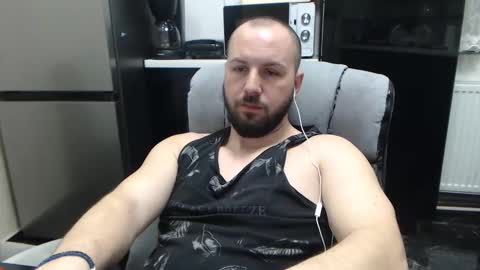 Julian online show from February 4, 2025, 10:24 pm