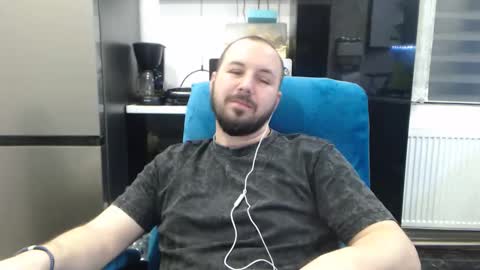 Julian online show from February 5, 2026, 10:36 pm