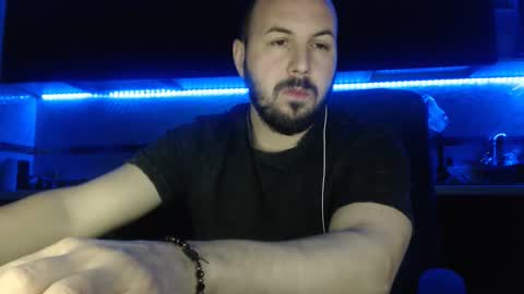 Julian online show from April 1, 2026, 10:18 pm