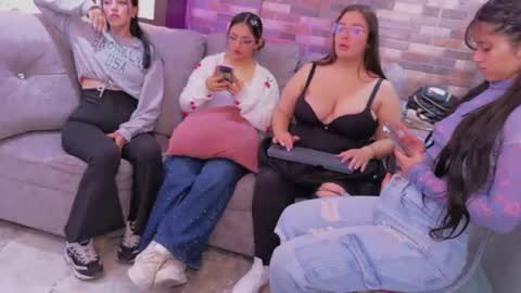 Snapshot of nicky_as chatting on July 1, 2026, 8:08 pm nicky_as online show from July 1, 2026, 8:08 pm