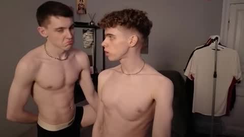 Nicki  Danny online show from November 7, 2025, 2:39 pm