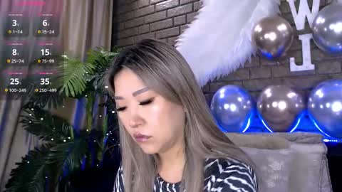 Snapshot of nicky_owl chatting on December 19, 2025, 12:45 pm Today is my 41st birthday And in 2 hours Im waiting for you on the stream Stock up on tokens and a good mood Nicky online show from December 19, 2025, 12:45 pm