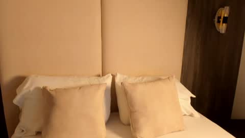 Nicky  online show from March 25, 2026, 2:39 am