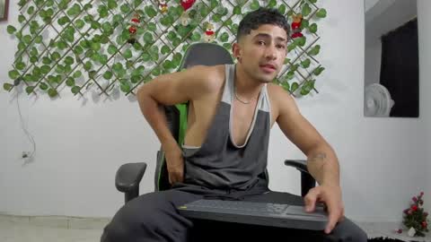 nicky online show from December 9, 2024, 7:39 pm