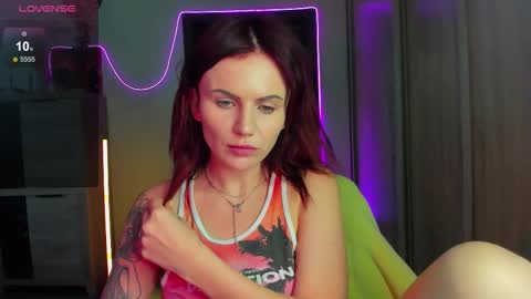 Nicky Weekends online show from September 19, 2025, 2:57 am