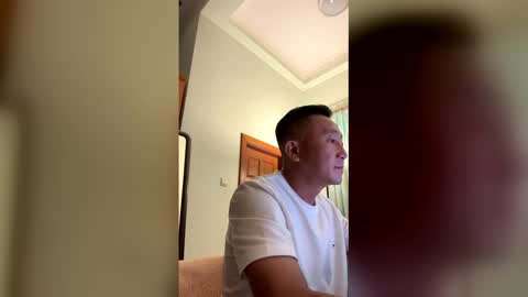 nickyang75 online show from May 14, 2026, 8:15 pm