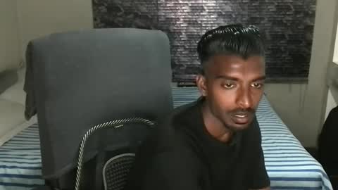 Snapshot of nickyle63 chatting on November 20, 2025, 5:56 pm james online show from November 20, 2025, 5:56 pm