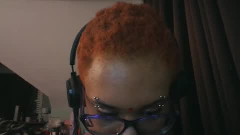 nickythehawtie online show from March 12, 2026, 3:23 am