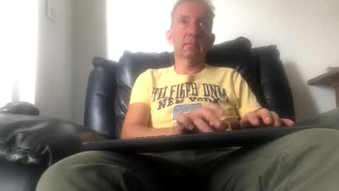 Snapshot of nico181969 chatting on September 28, 2025, 2:22 pm Nico online show from September 28, 2025, 2:22 pm