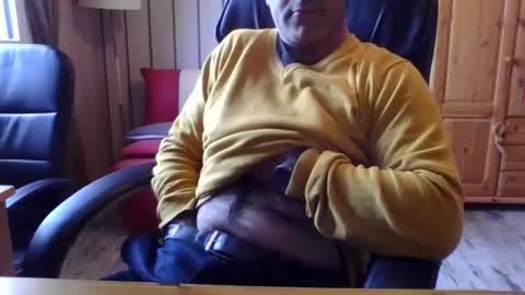 nico82_fr online show from November 14, 2025, 11:53 am