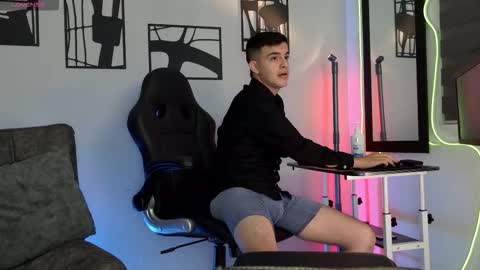 Nico online show from March 27, 2026, 10:59 am