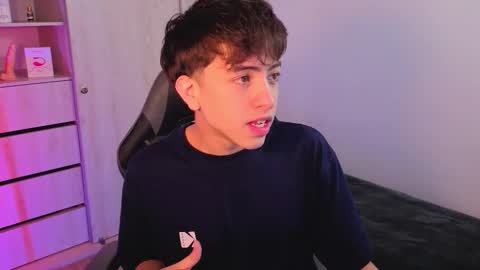 Snapshot of nicoisonline chatting on September 22, 2025, 7:05 pm Nicolas online show from September 22, 2025, 7:05 pm