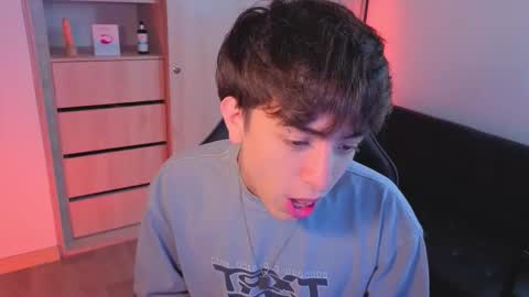 Snapshot of nicoisonline chatting on October 18, 2025, 8:09 pm Nicolas online show from October 18, 2025, 8:09 pm