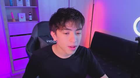 Snapshot of nicoisonline chatting on October 20, 2025, 8:09 pm Nicolas online show from October 20, 2025, 8:09 pm