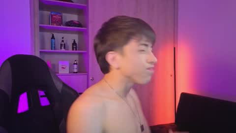 Snapshot of nicoisonline chatting on November 12, 2025, 11:25 pm Nicolas online show from November 12, 2025, 11:25 pm