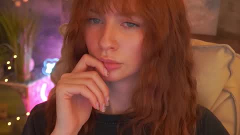 Nicol Moonn online show from March 7, 2026, 2:03 pm